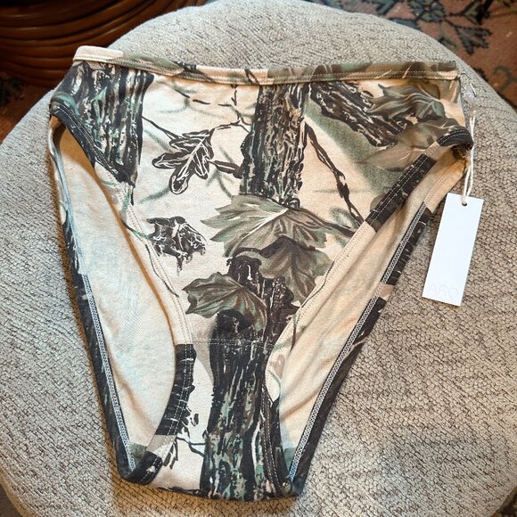 NWT ARQ High Rise Camo Undies M - Picture 1 of 3